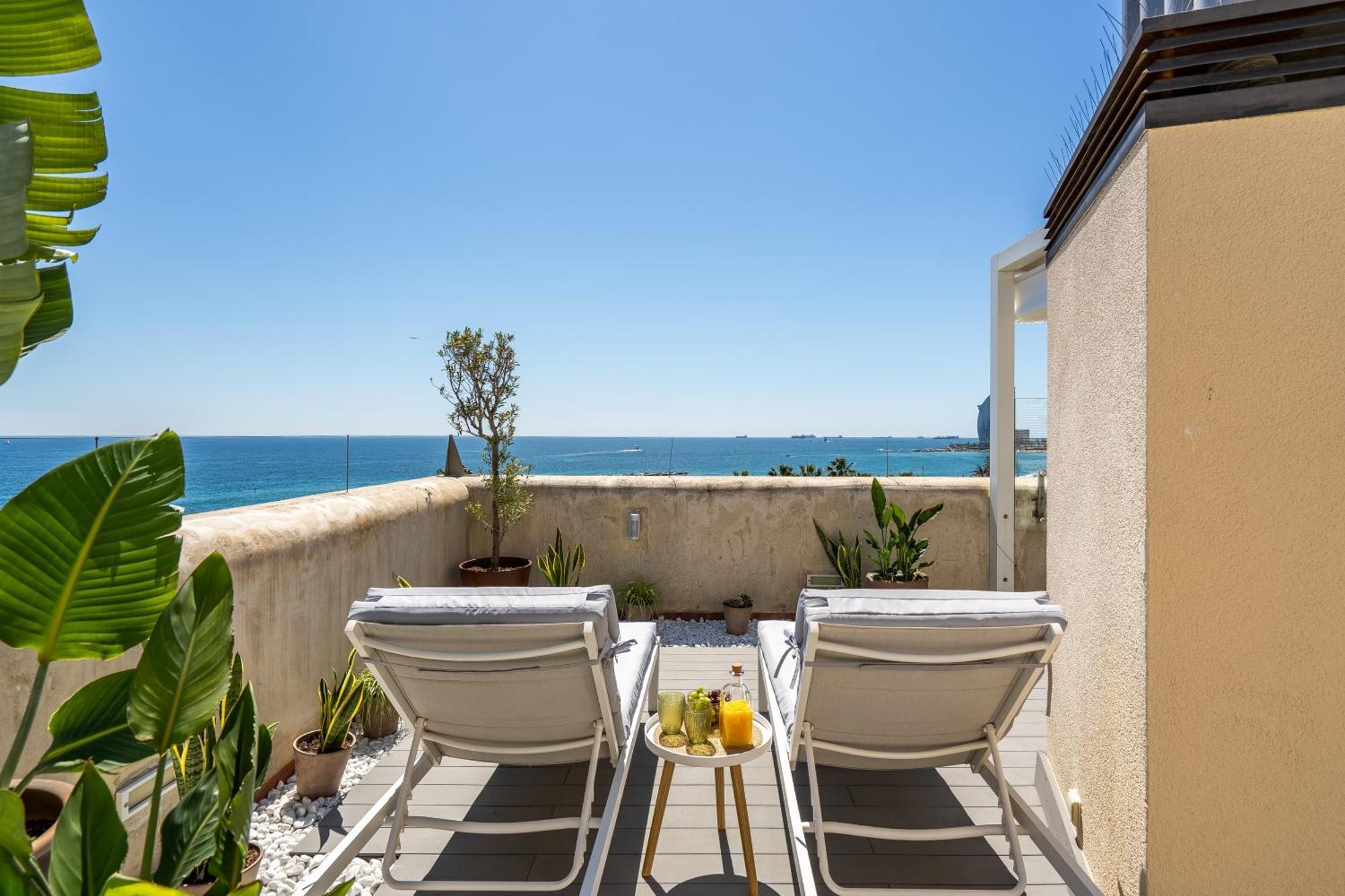 Kronos On The Attic Apartment Barcelona